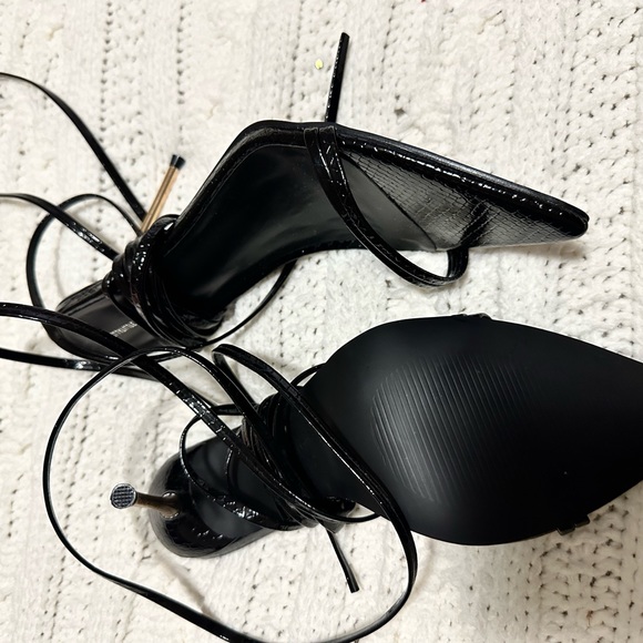 NEW PLT Black Vegan Leather Croc Double Strap Lace Up High Metal Heels 8 - Picture 6 of 7